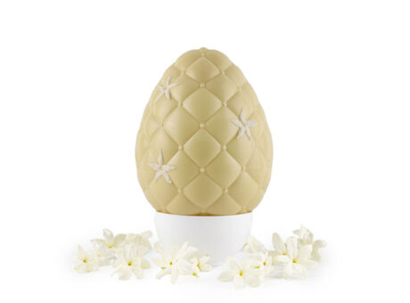 Uovo trapuntato bianco al profumo di gelsomino